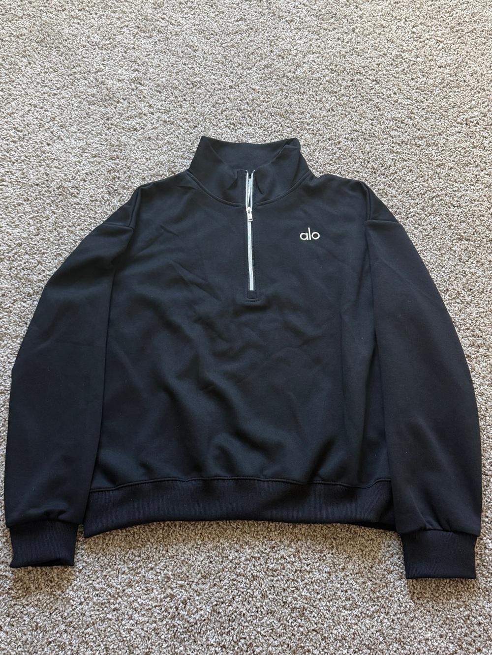 ALO Yoga Men’s Black Half-Zip Pullover Sweatshirt. (%80cotton %20polyester)